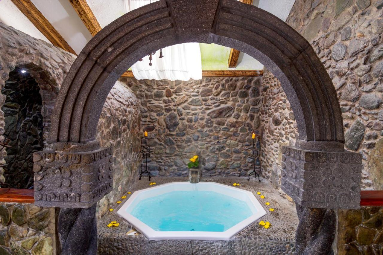 Samari Spa Resort Banos  Exterior photo